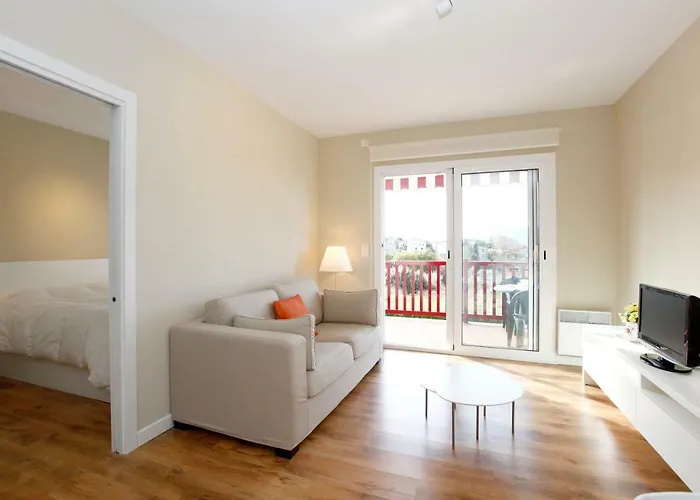 Luxury With Sea View In Apartman Hendaye